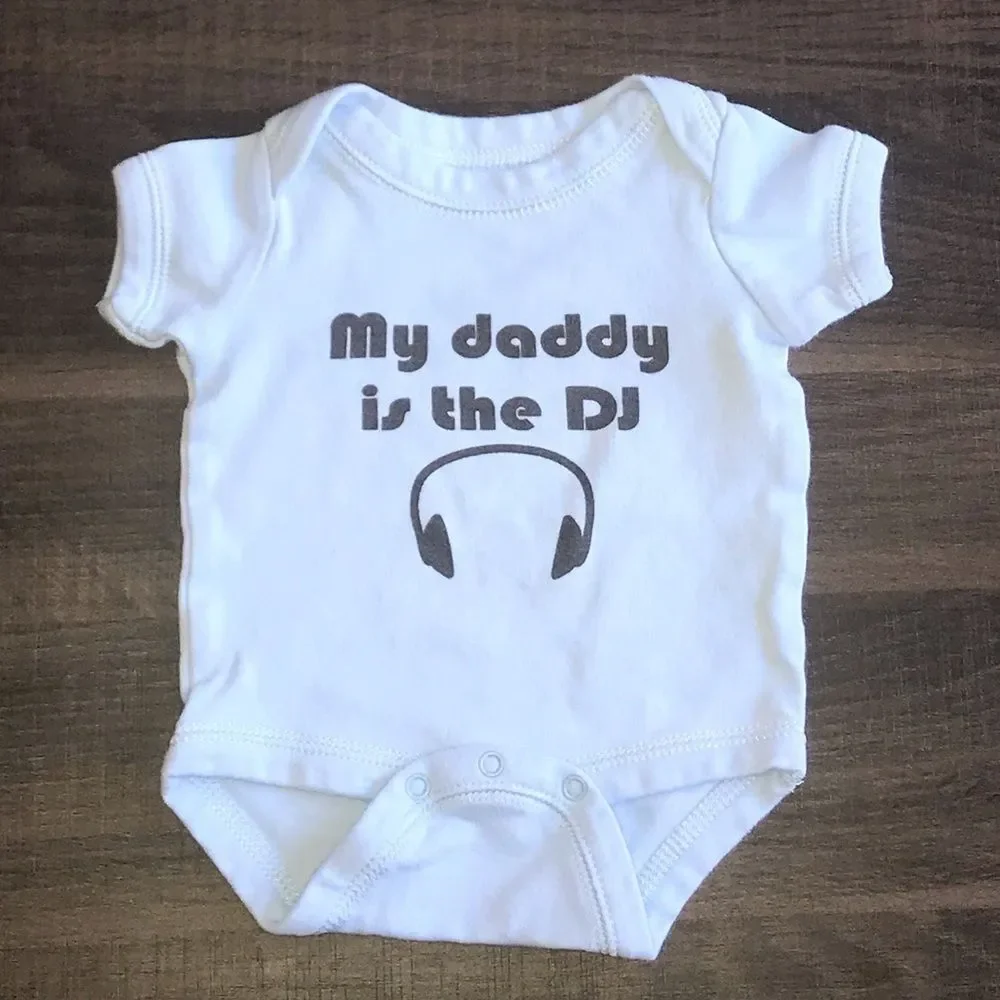 My Daddy is the DJ Baby Bodysuit - size 3 months